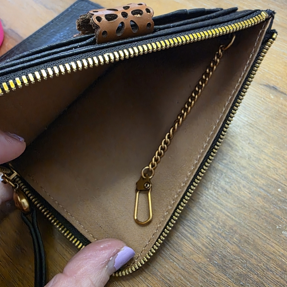 Hobo Black Leather Card Wallet with Brown Cutout Strap - Picture 4 of 4